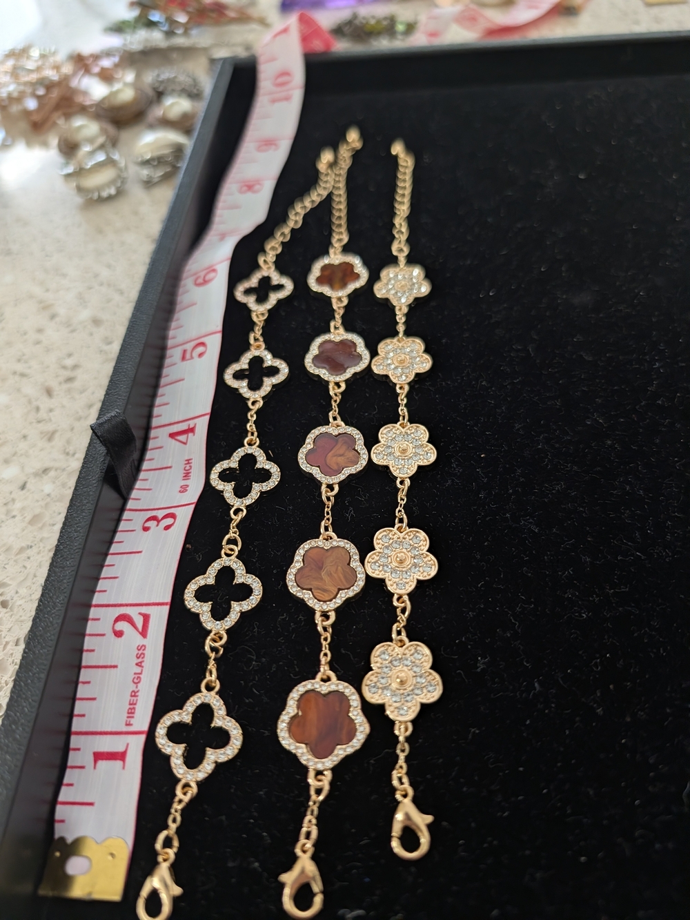 Gold Clover-Link Bracelet with Brown and Mother-of-Pearl Accents